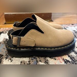 Dr. Martens Zeb Zag Mule